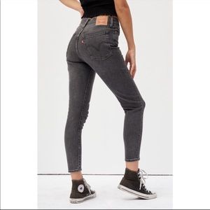 Levi’s Wedgie Icon Fit Skinny Jeans in Jet Pack Black NEW